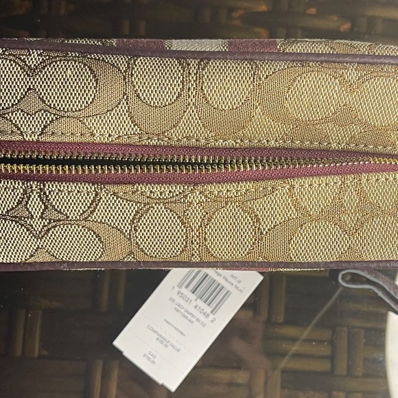 COACH wristlet - Picture 3 of 3